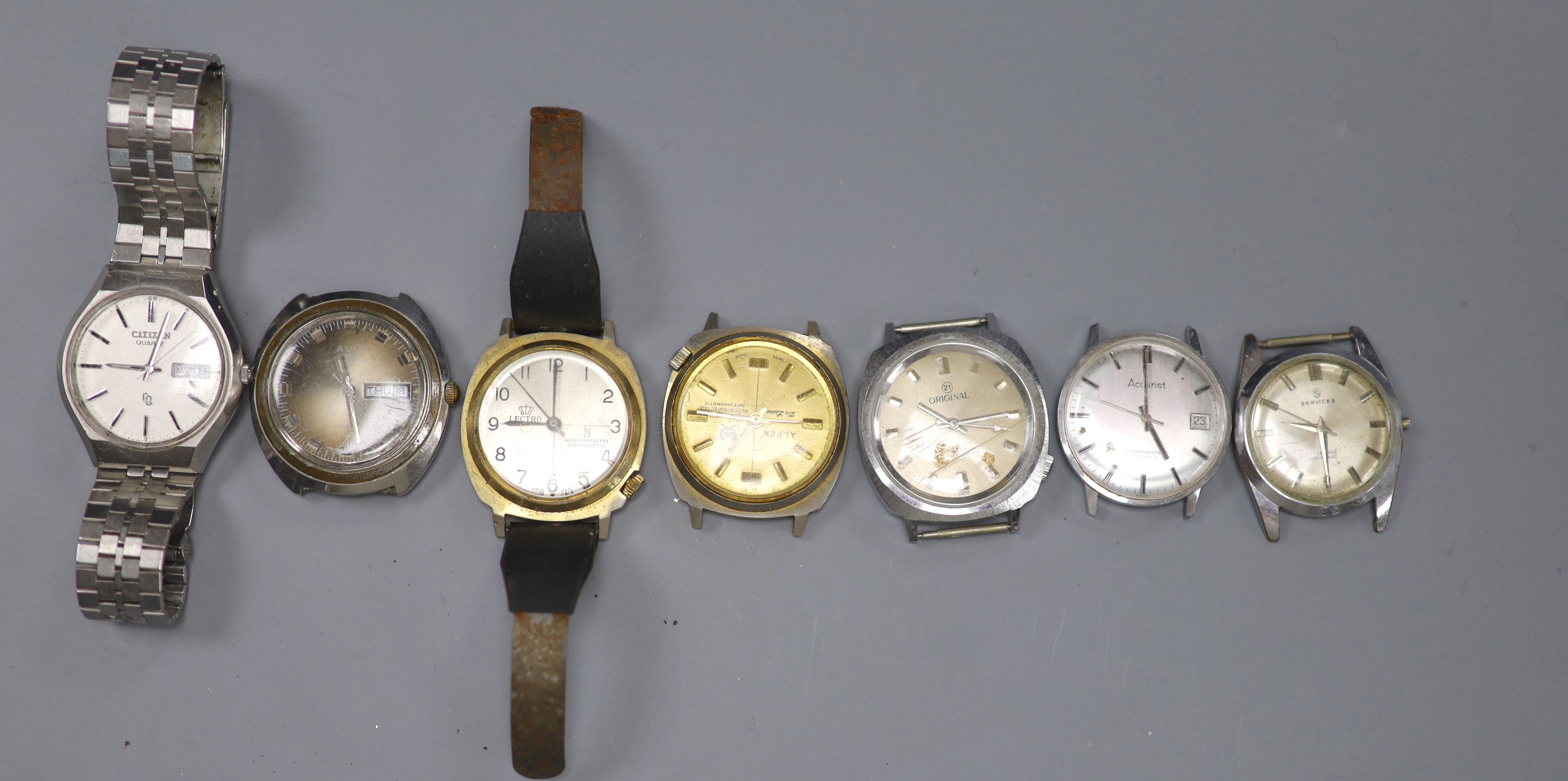 Seven assorted gentlemans wrist watches, including Avia, Alpen & Accurist.